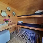 Kemping Privaatne Puhkemajake Koos Saunamajaga *