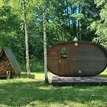 Privaatne Puhkemajake Koos Saunamajaga Campsite